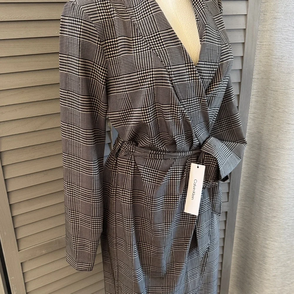 Calvin Klein Black and cream Herringbone pattern Wrap Dress~very classy! - Picture 6 of 13
